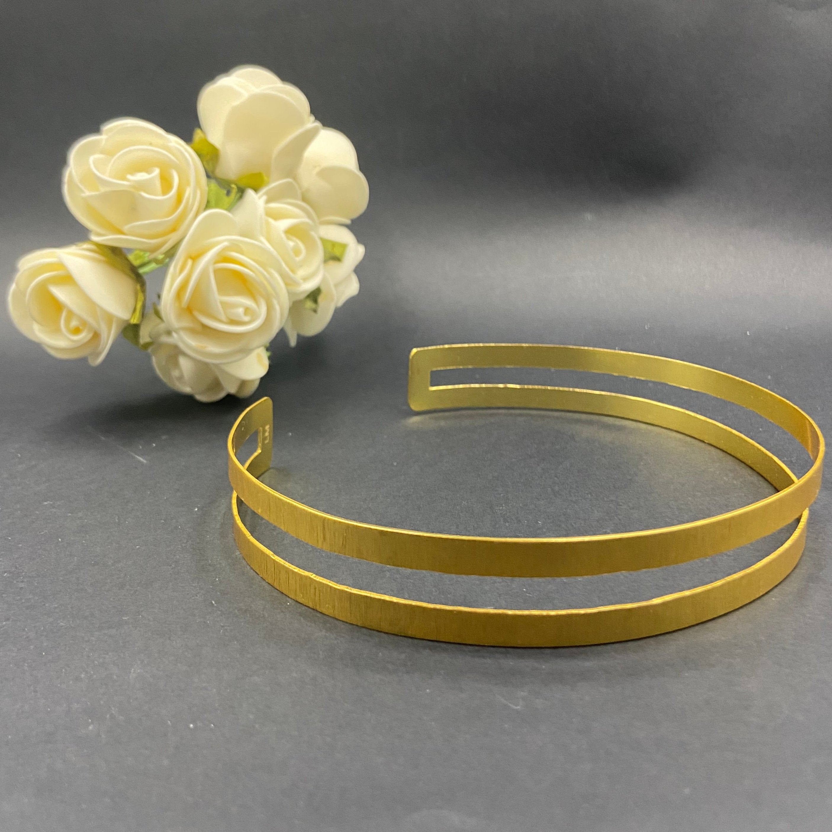 Gold plated choker SAETERA B