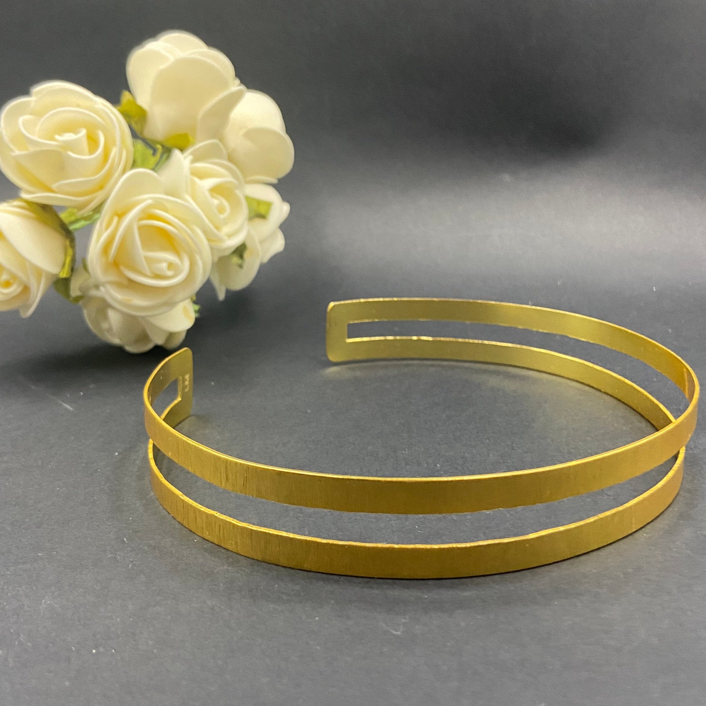 Gold plated choker SAETERA B