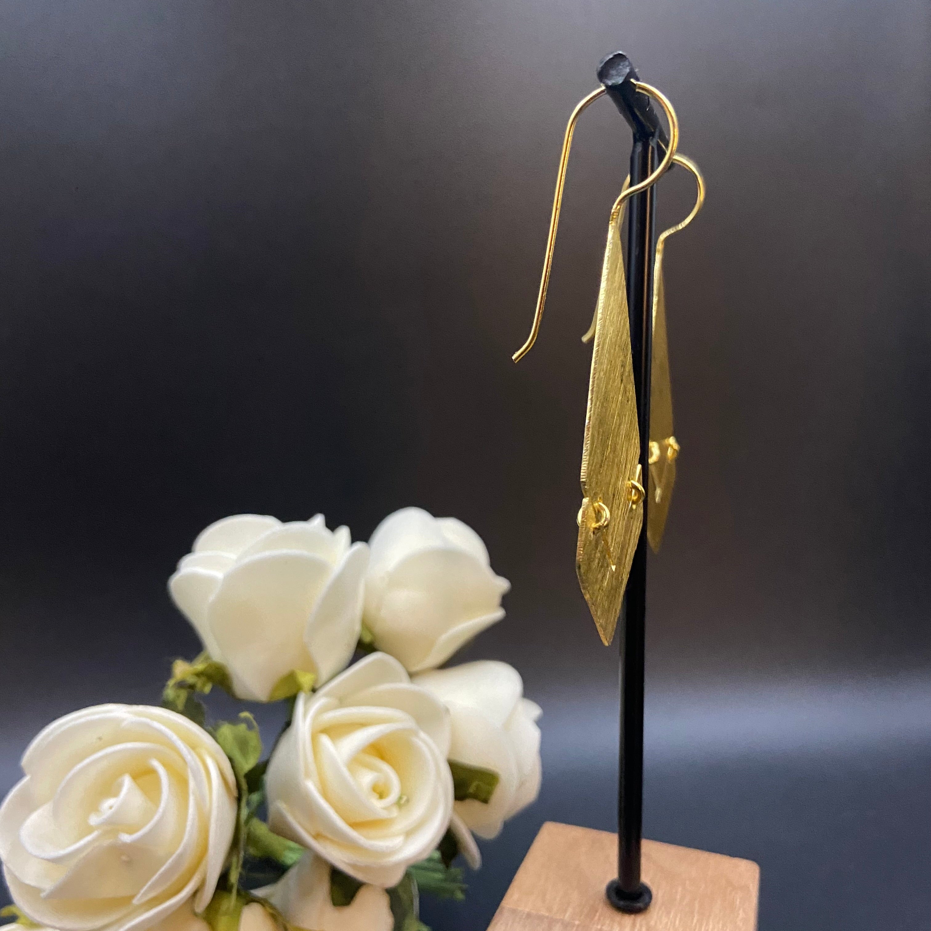 Pendientes LASCA bañados en oro - Diseñó con carácter